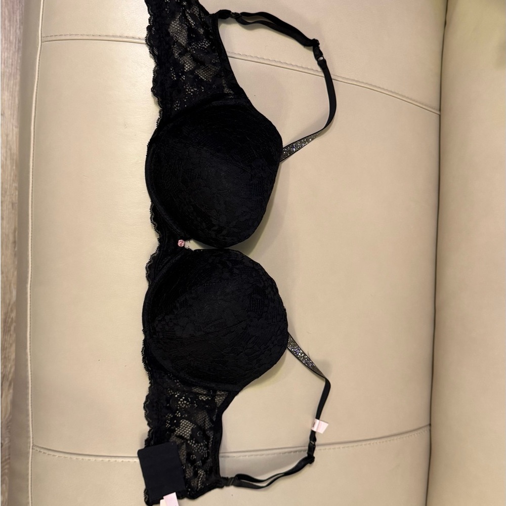 Victoria's Secret Black Lace Push-Up Bra with Sparkle Straps - Picture 6 of 9